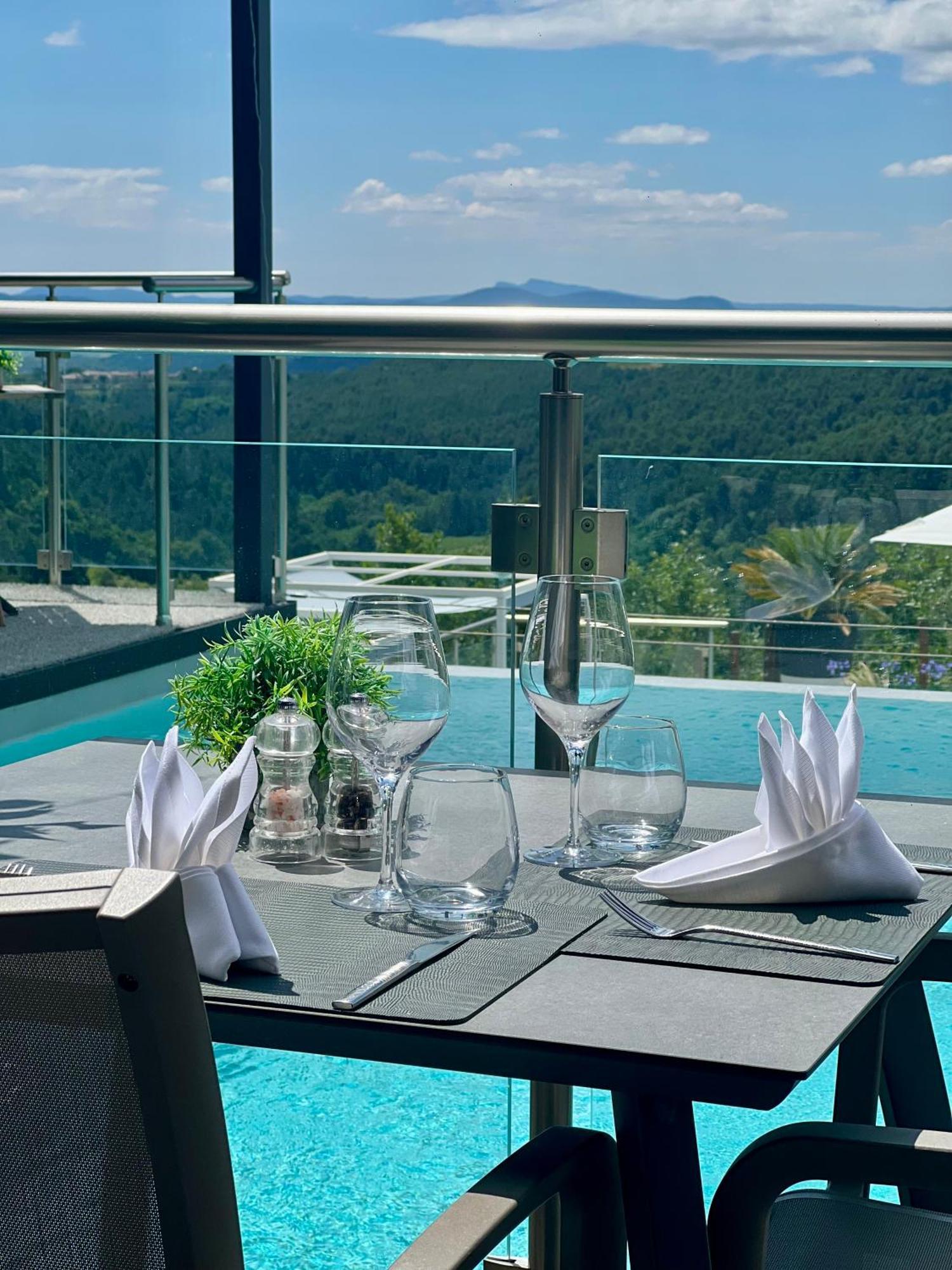 Domaine De Chalveches Hotel Spa 4* Faugeres  Luaran gambar